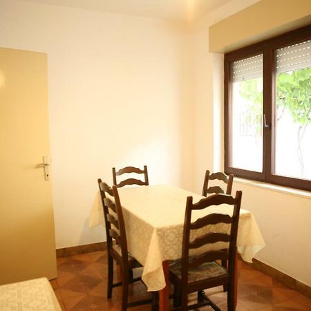 Rooms And Apartments Kurtovic Donji Seget Exterior foto