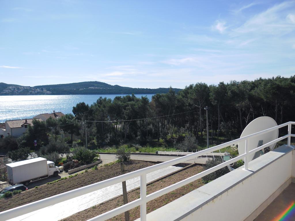 Rooms And Apartments Kurtovic Donji Seget Exterior foto