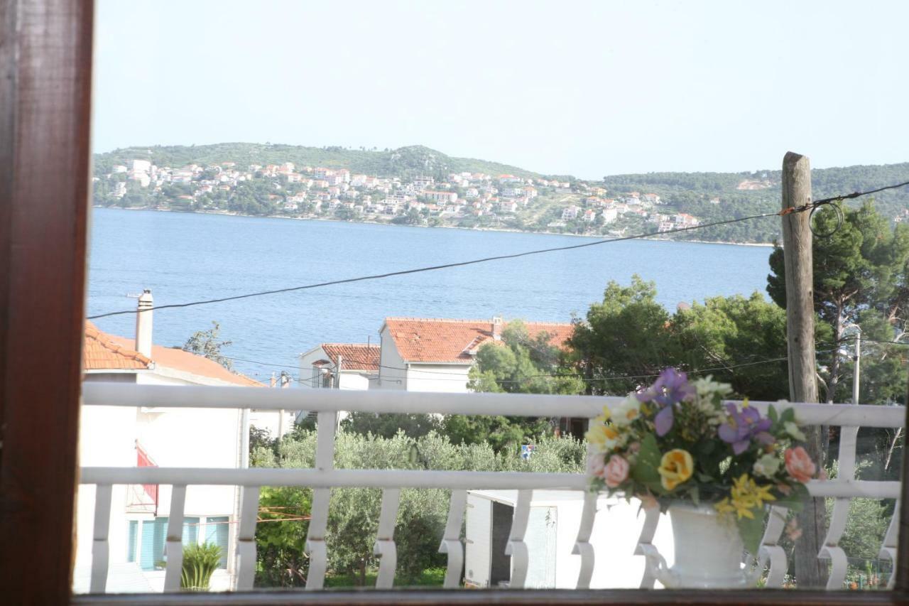 Rooms And Apartments Kurtovic Donji Seget Exterior foto