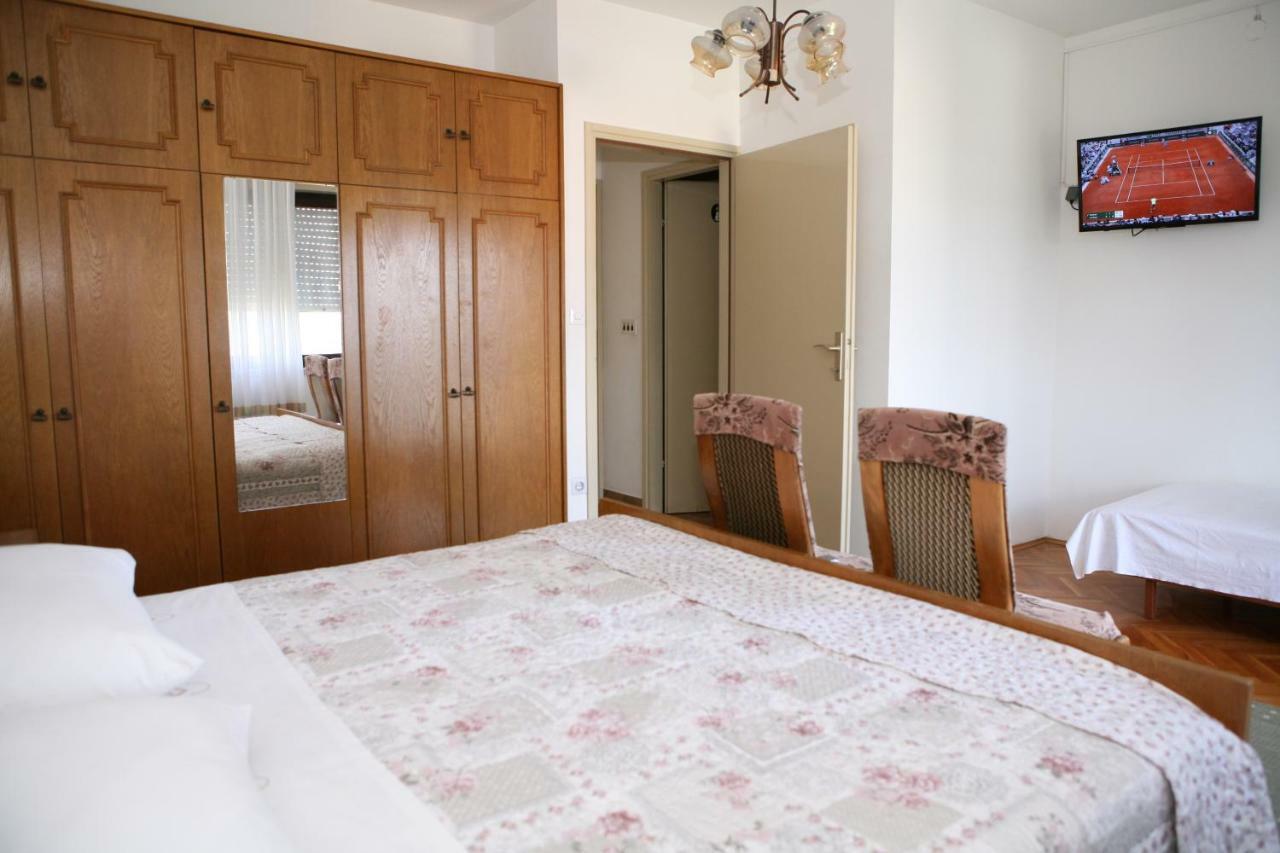 Rooms And Apartments Kurtovic Donji Seget Exterior foto