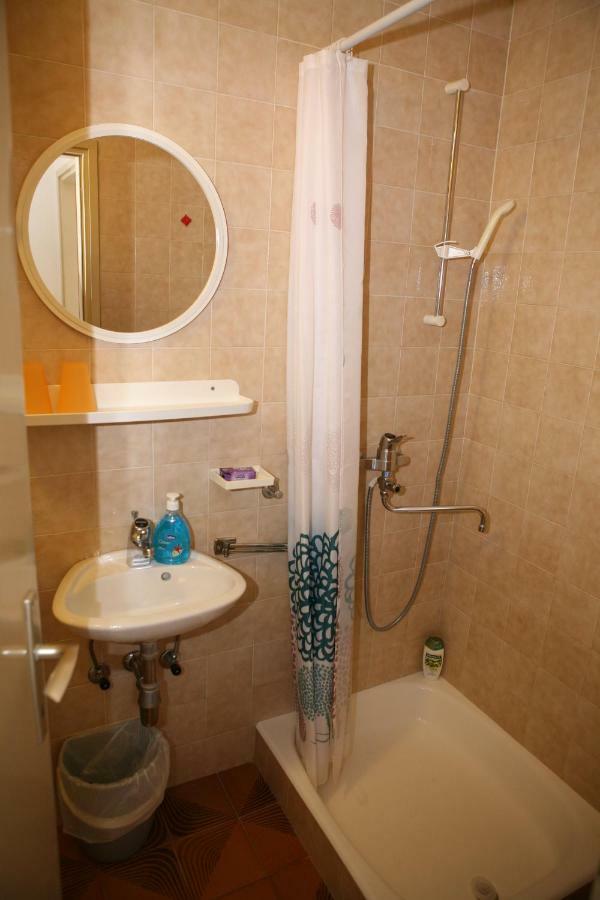 Rooms And Apartments Kurtovic Donji Seget Exterior foto