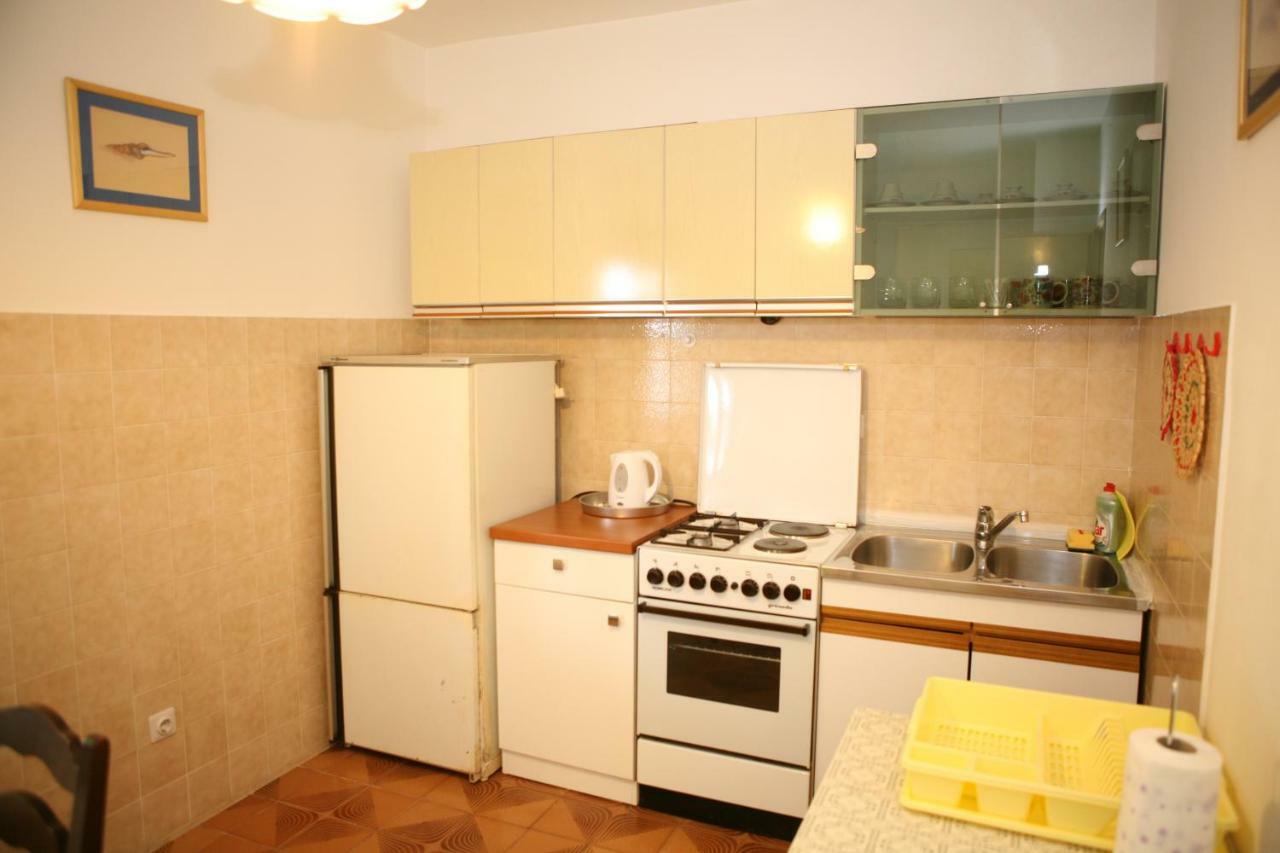 Rooms And Apartments Kurtovic Donji Seget Exterior foto