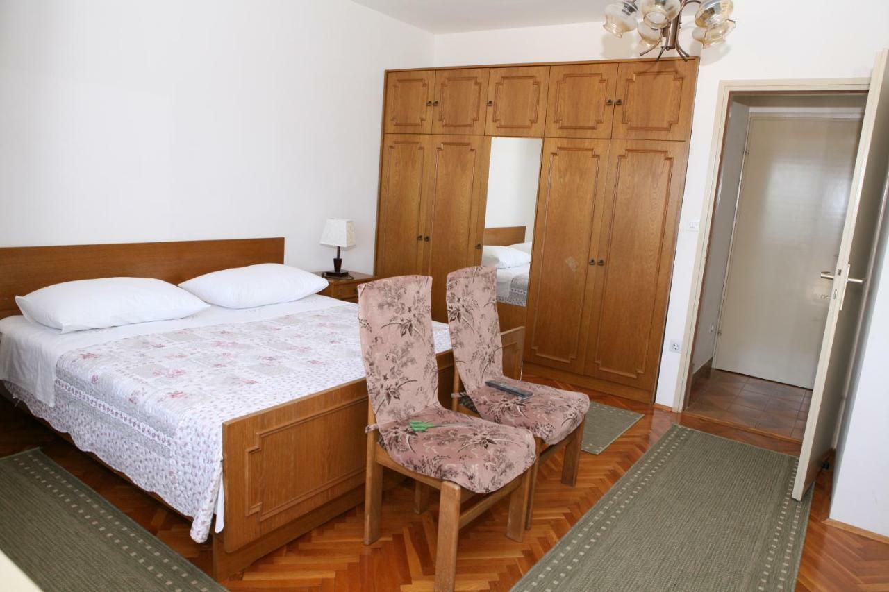 Rooms And Apartments Kurtovic Donji Seget Exterior foto