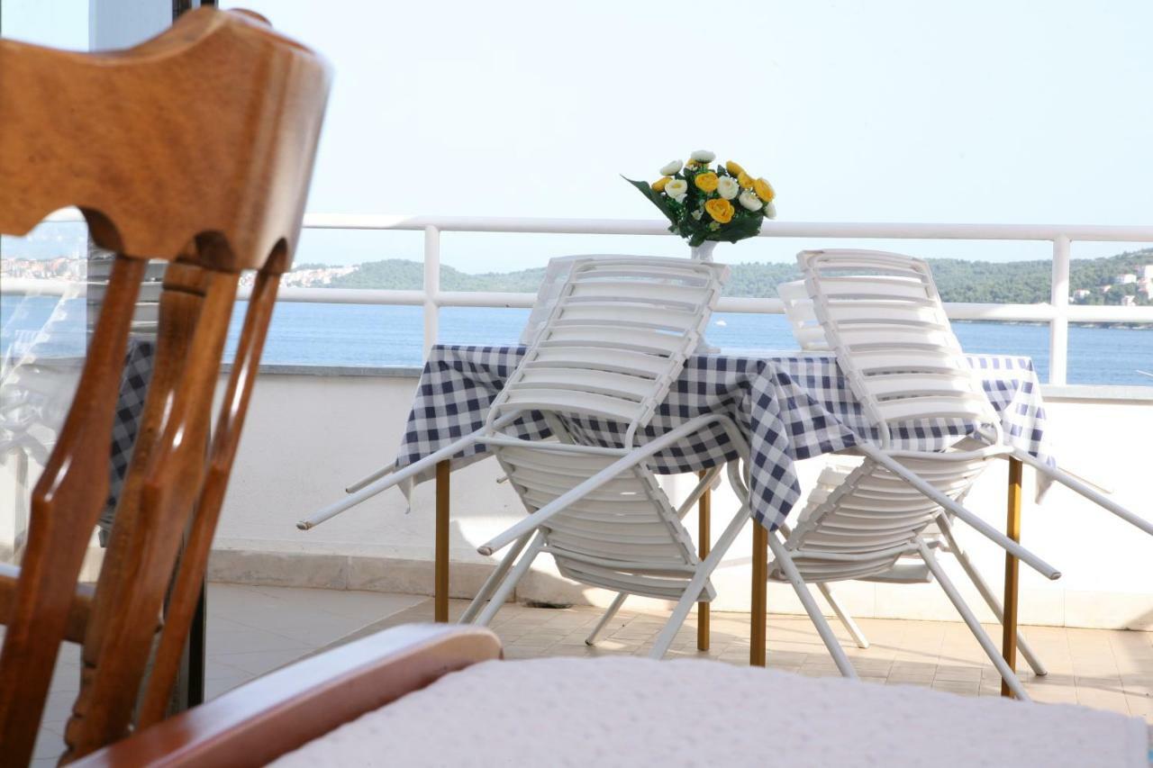 Rooms And Apartments Kurtovic Donji Seget Exterior foto