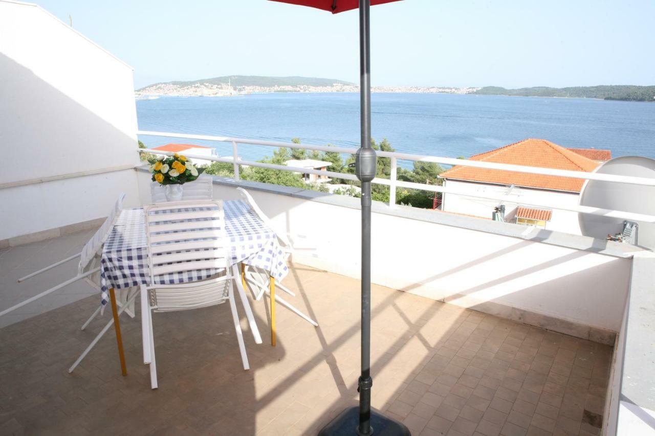 Rooms And Apartments Kurtovic Donji Seget Exterior foto