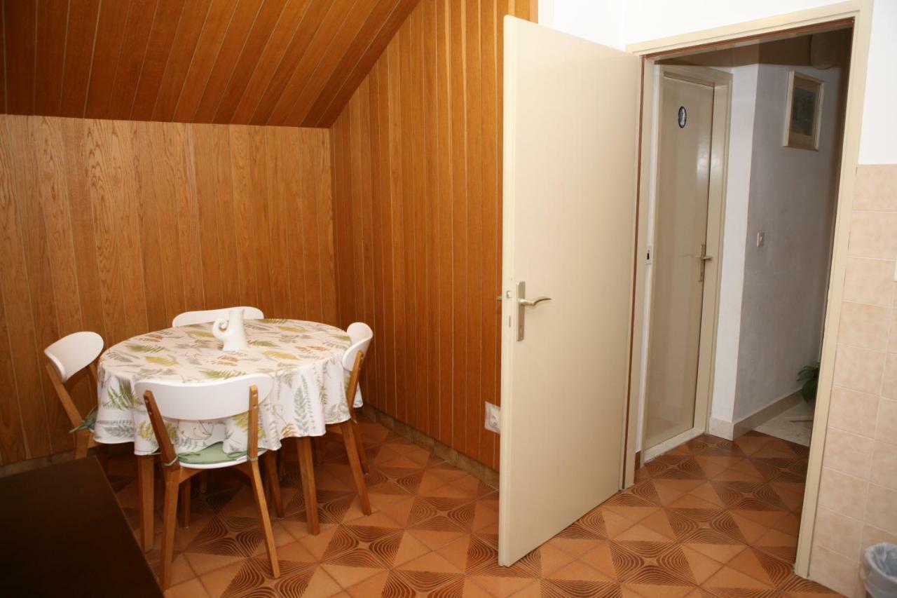 Rooms And Apartments Kurtovic Donji Seget Exterior foto