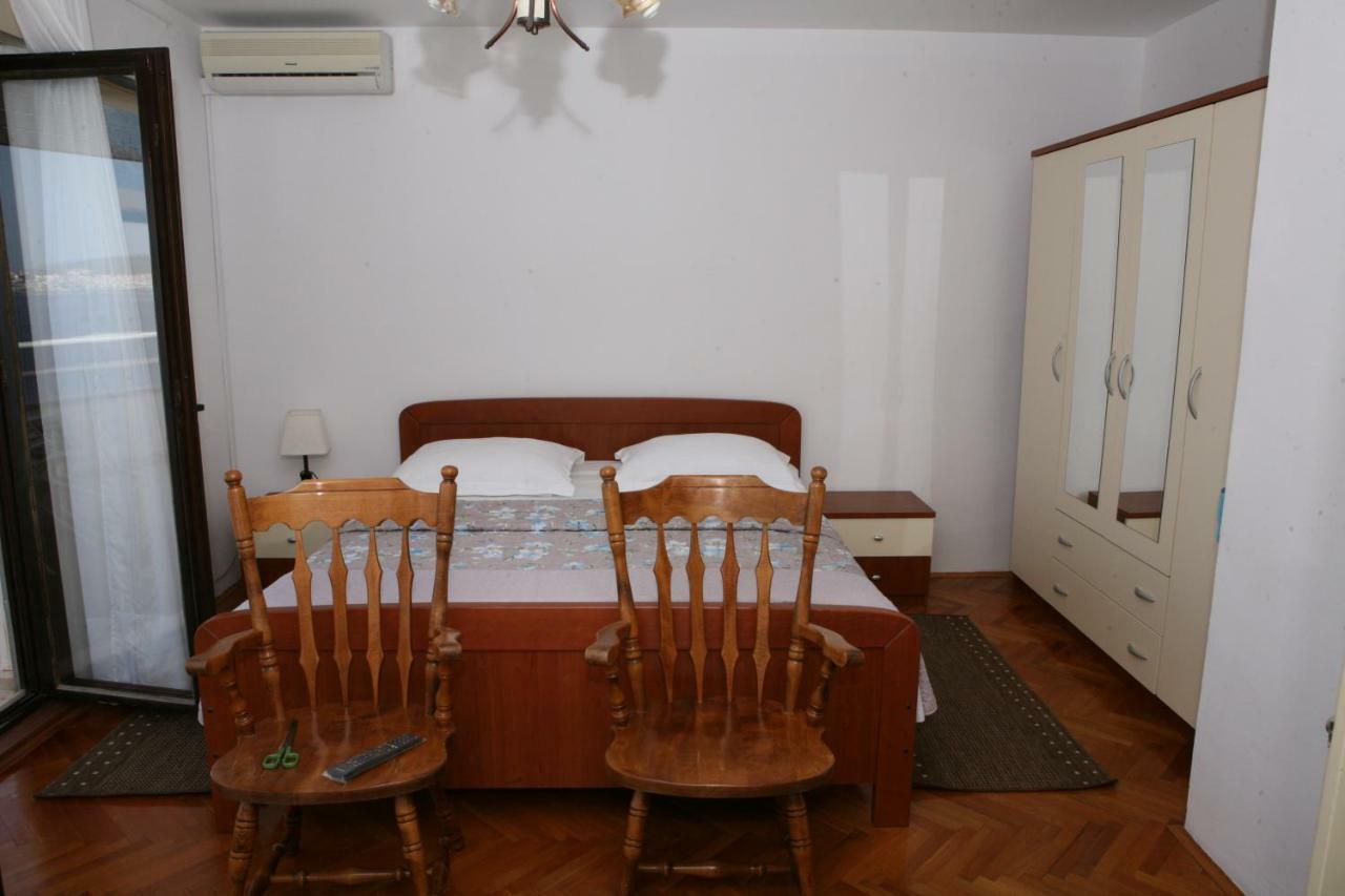 Rooms And Apartments Kurtovic Donji Seget Exterior foto