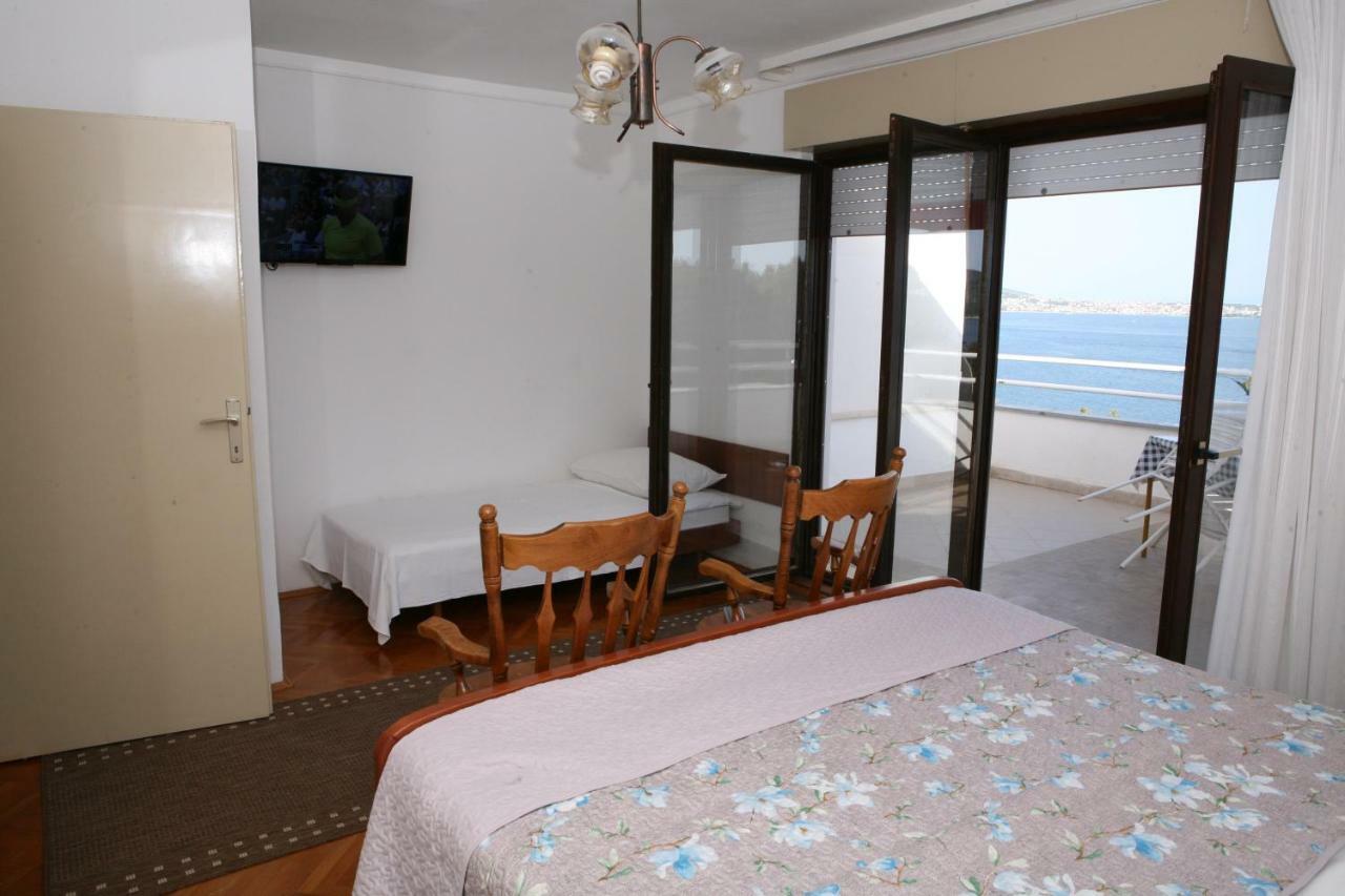 Rooms And Apartments Kurtovic Donji Seget Exterior foto